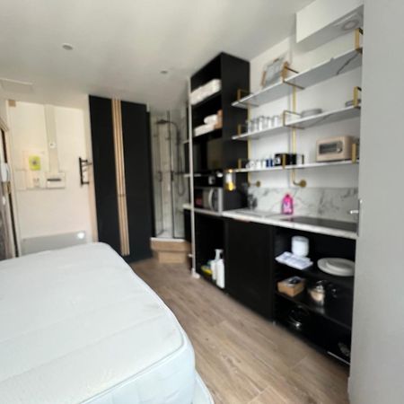 Batignolles, Montmartre Chambre 12M2 , Metro 13 Et 14 Paris Eksteriør billede