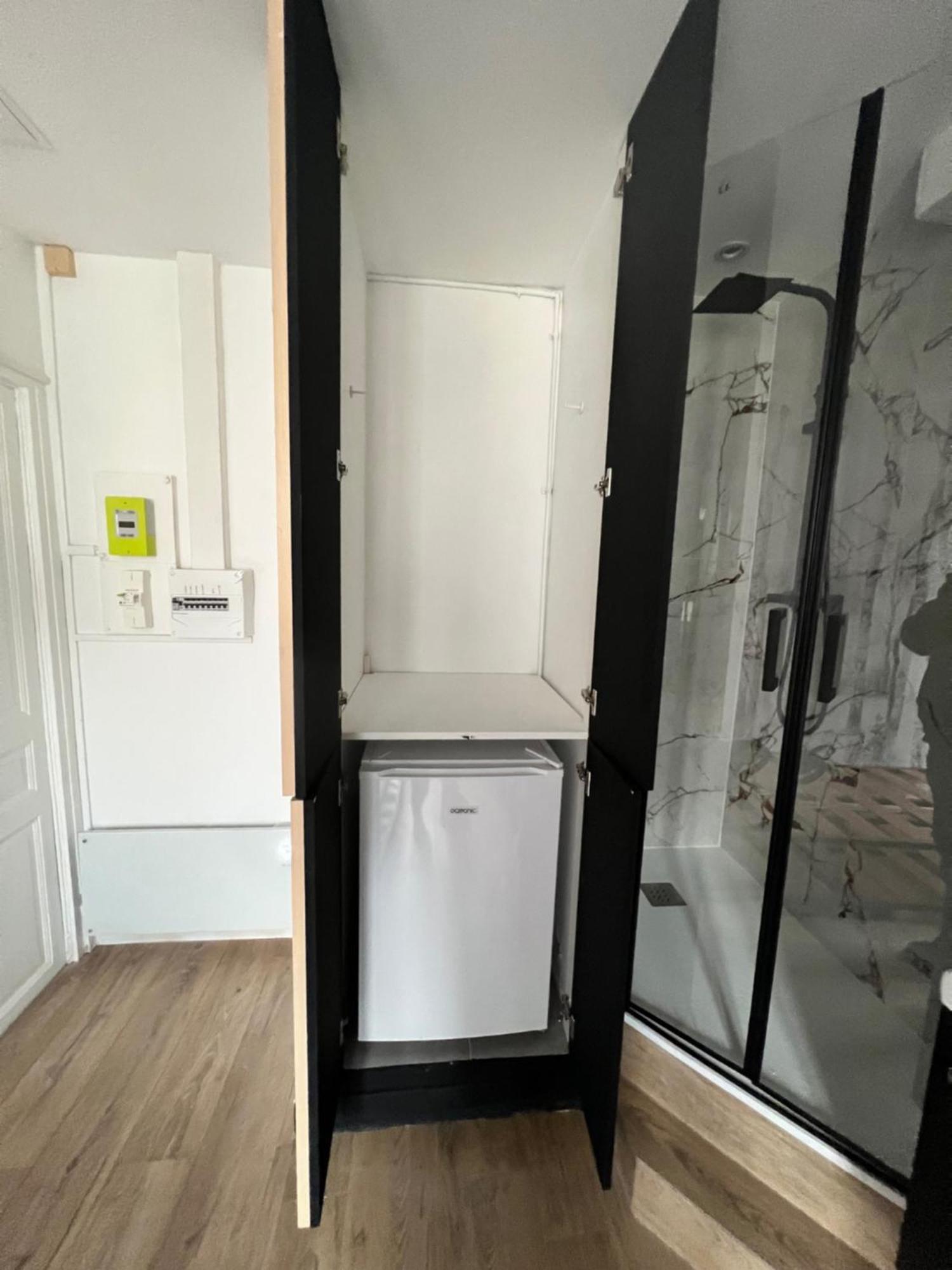 Batignolles, Montmartre Chambre 12M2 , Metro 13 Et 14 Paris Eksteriør billede