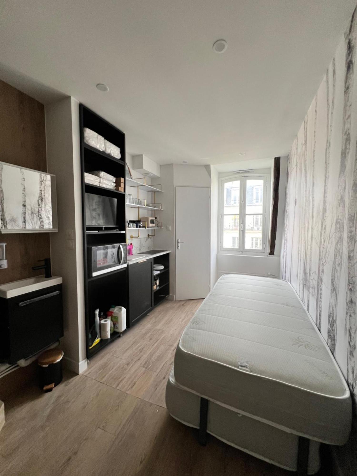 Batignolles, Montmartre Chambre 12M2 , Metro 13 Et 14 Paris Eksteriør billede