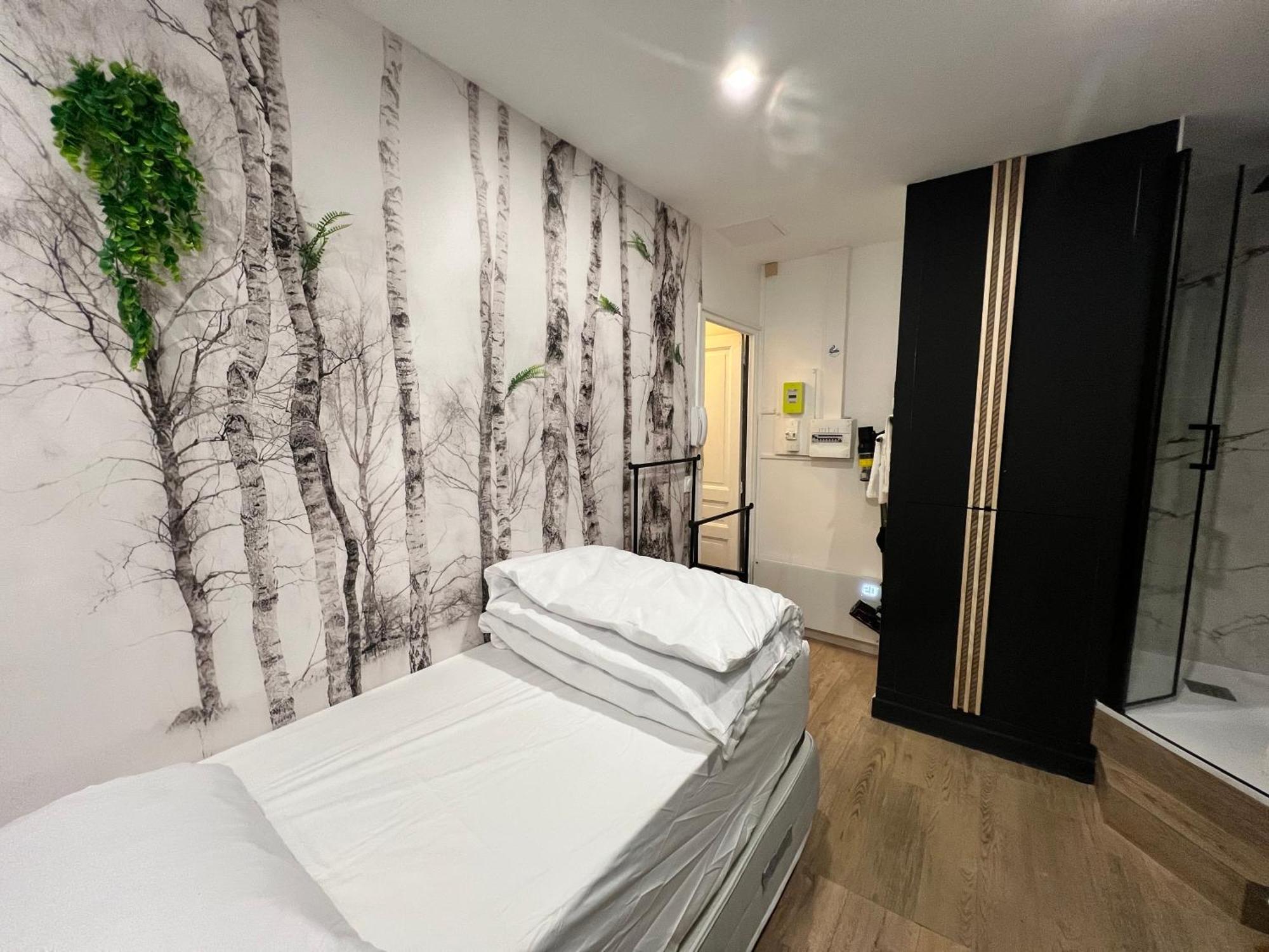Batignolles, Montmartre Chambre 12M2 , Metro 13 Et 14 Paris Eksteriør billede