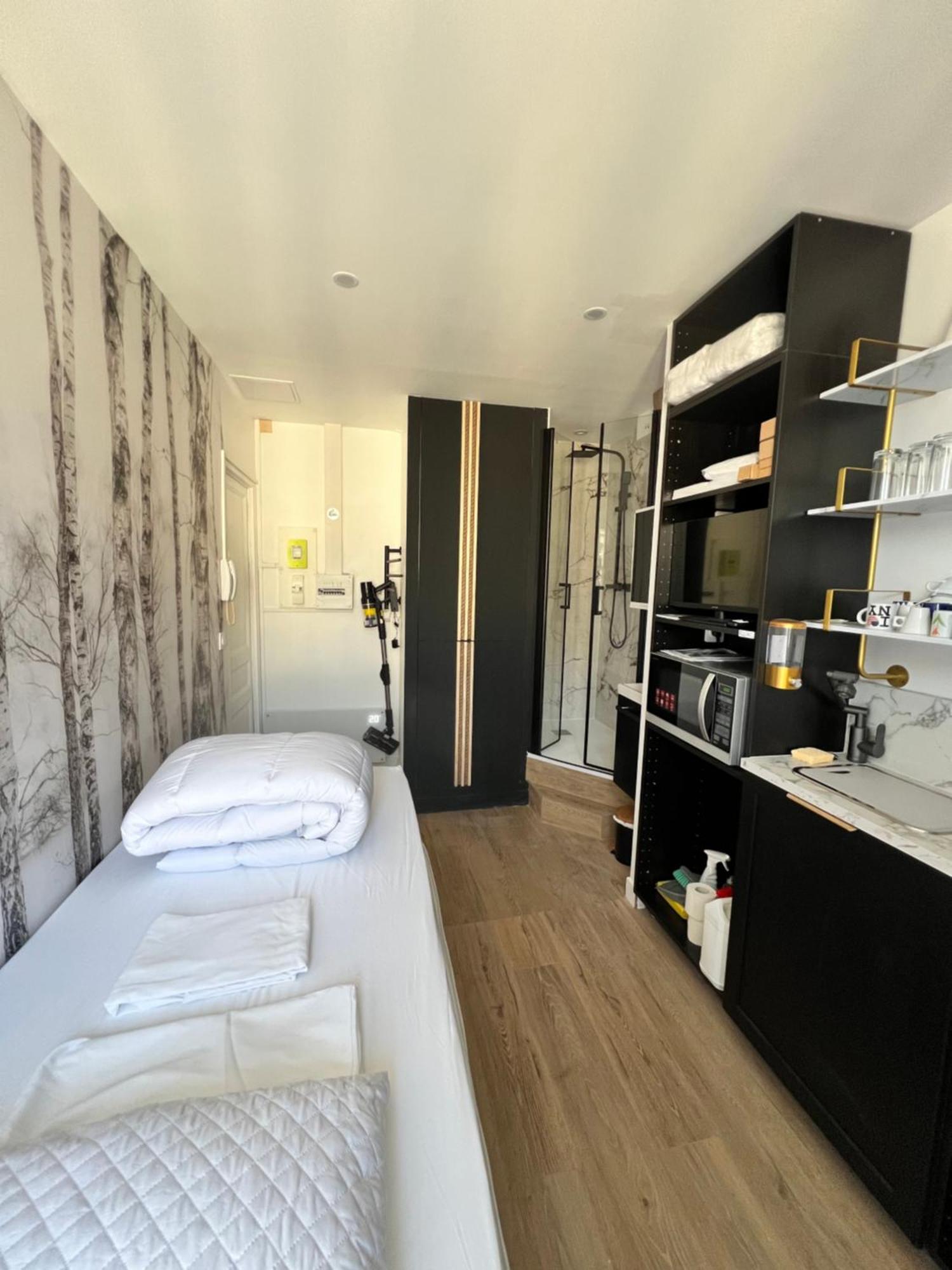 Batignolles, Montmartre Chambre 12M2 , Metro 13 Et 14 Paris Eksteriør billede